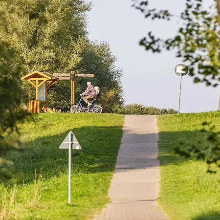 Tolle 5 Sterne Ostseequartier Mit Dem Wunderschönem Südbalkon Apartamento Wustrow (Fischland)